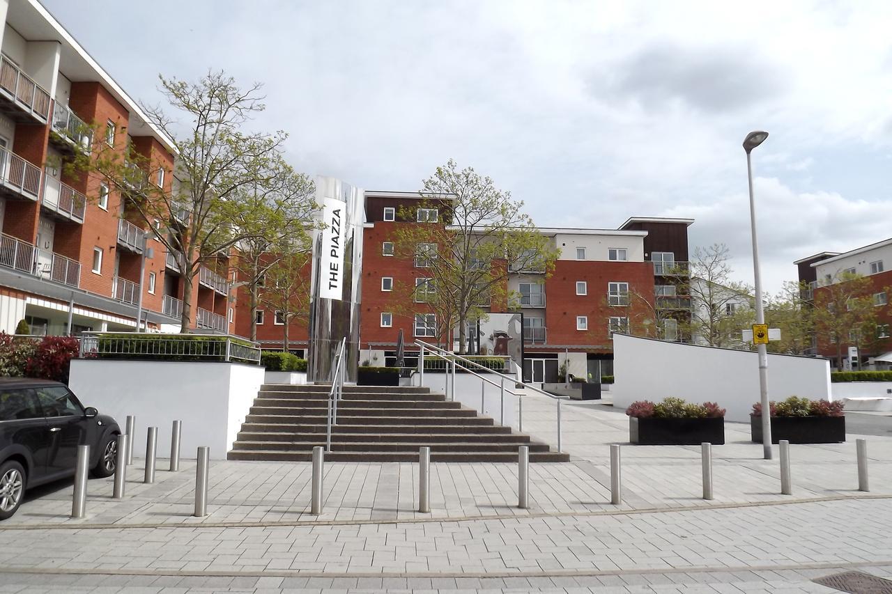 Contemporary Apartments With Secure Parking Reading Exterior photo